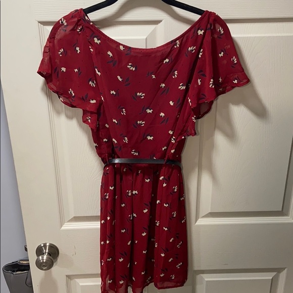 Forever 21 Red Floral Dress with Belt - Picture 3 of 5
